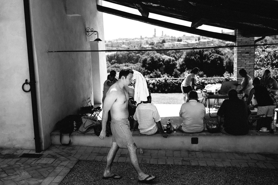 Bride Getting ready Tuscany