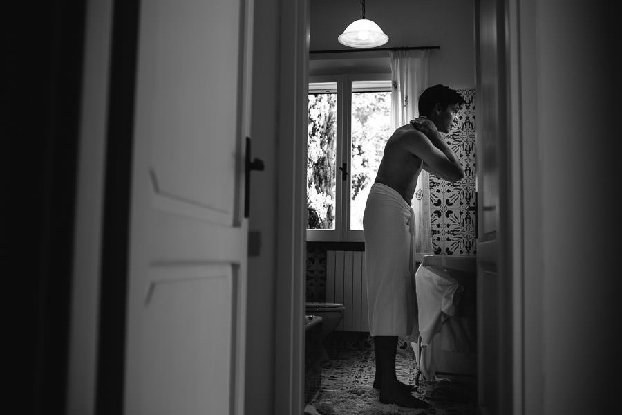 groom getting ready tuscany