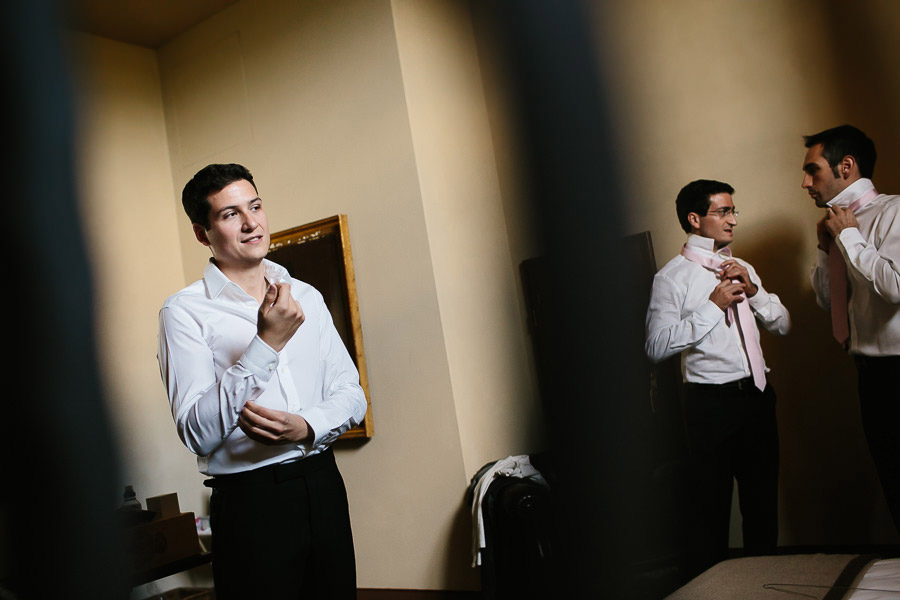 groom getting ready hotel il salviatino fiesole wedding