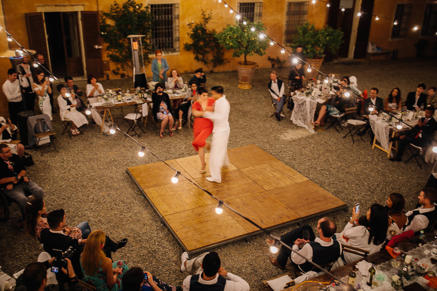 Tango dances during wedding at Villa Catignano