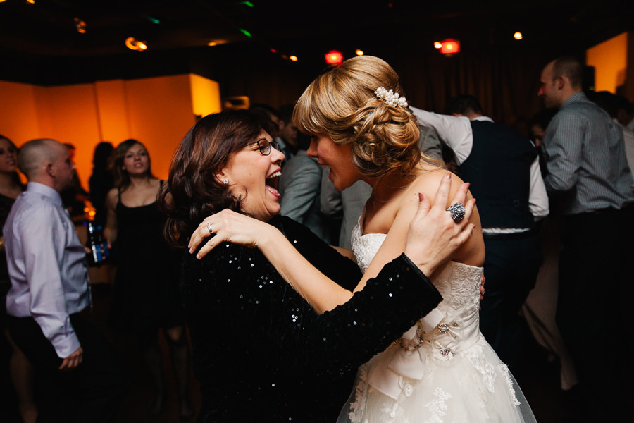 Snow Winter Wedding Mont-Tremblant Grand Lodge