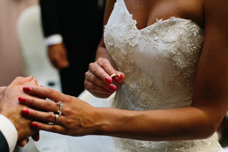 Ring change wedding Tuscany