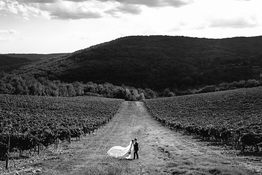 summer wedding tuscany