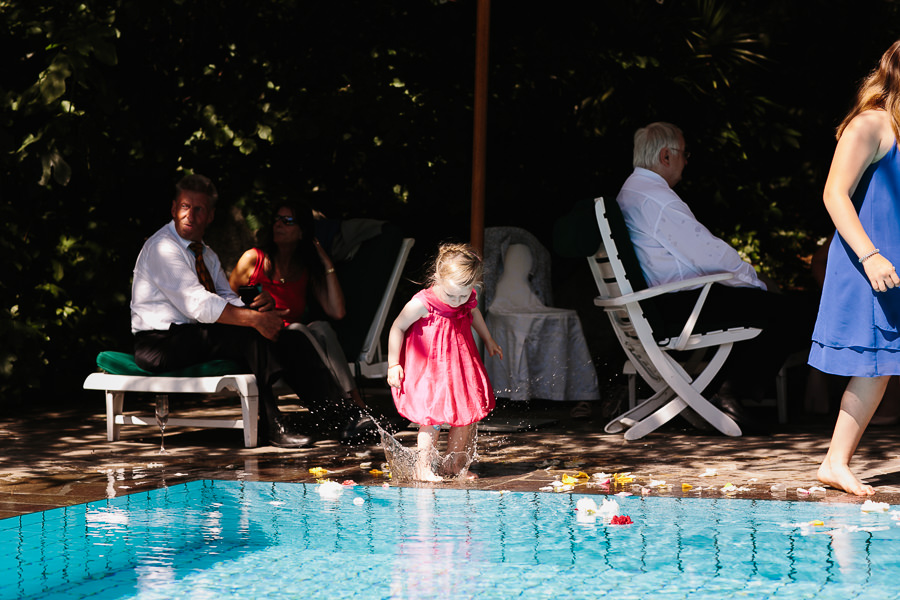 Pool Gäste Schloss Rubein Meran