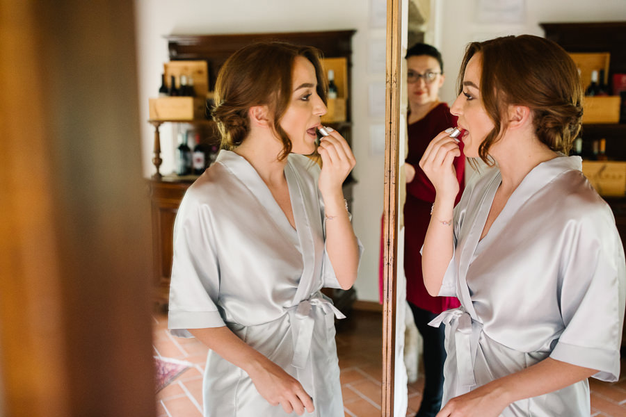 Bride preparation wedding castello del trebbio