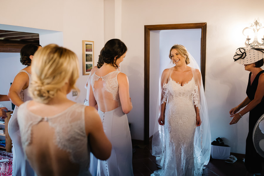 bride getting ready for wedding in florence