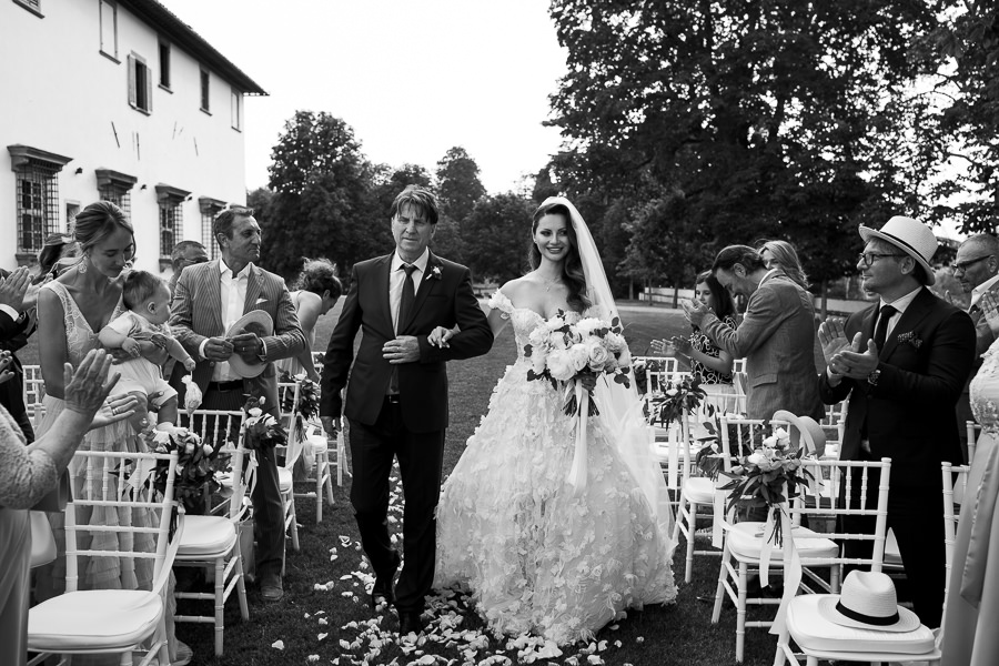 Bride entrance for outdoor wedding ceremony