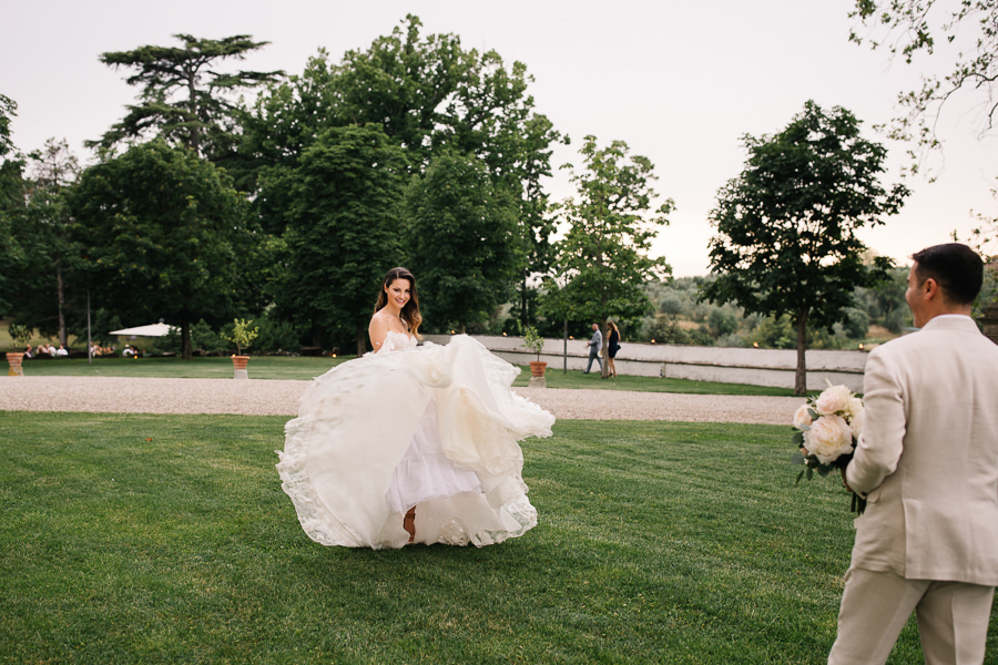 Bride and Groom Photo Session in the garden