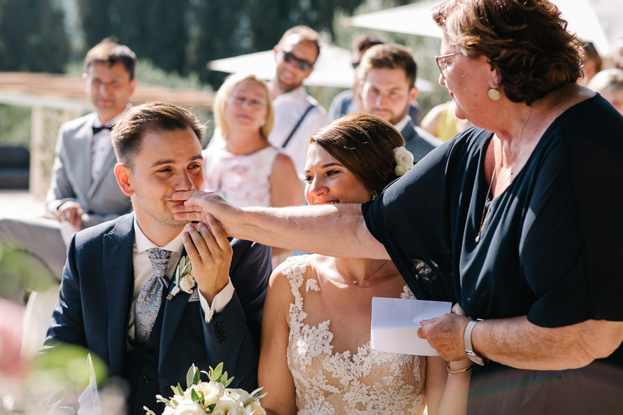 romantic wedding ceremony at tenuta mocajo