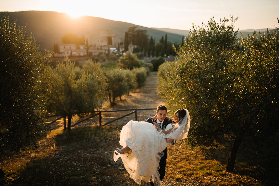 number one wedding photographer tuscany